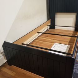 Twin Bed Set With Dresser 