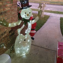 5FT. LED LIGHT-UP OUTDOOR CHRISTMAS SNOWMAN ☃️