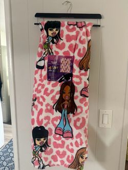 New Pink cheetah print Bratz doll throw blanket