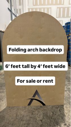 Folding arch backdrop
