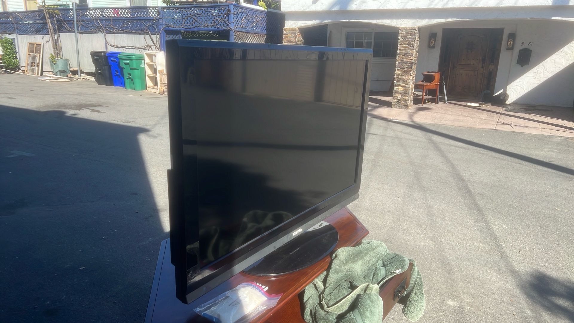 Toshiba 47 Inch TV, 2010 Works Well