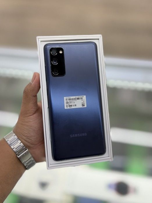 Samsung Galaxy S20 FE Unlocked 🔓