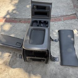 Consola de centro para una Chevy Silverado  2000 al 207