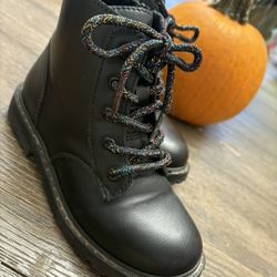 DISNEY Sweatshirt & Toodler BOOTS / SHOES