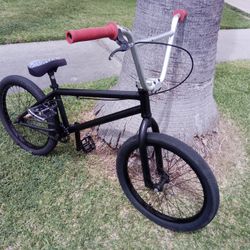 Kink BMX Bike $140 20" Bike 