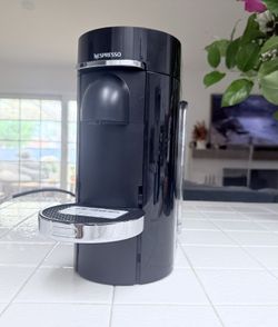Nespresso VertuoPlus Deluxe Coffee and Espresso Machine 