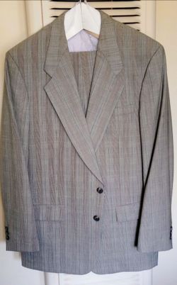 Men's suit