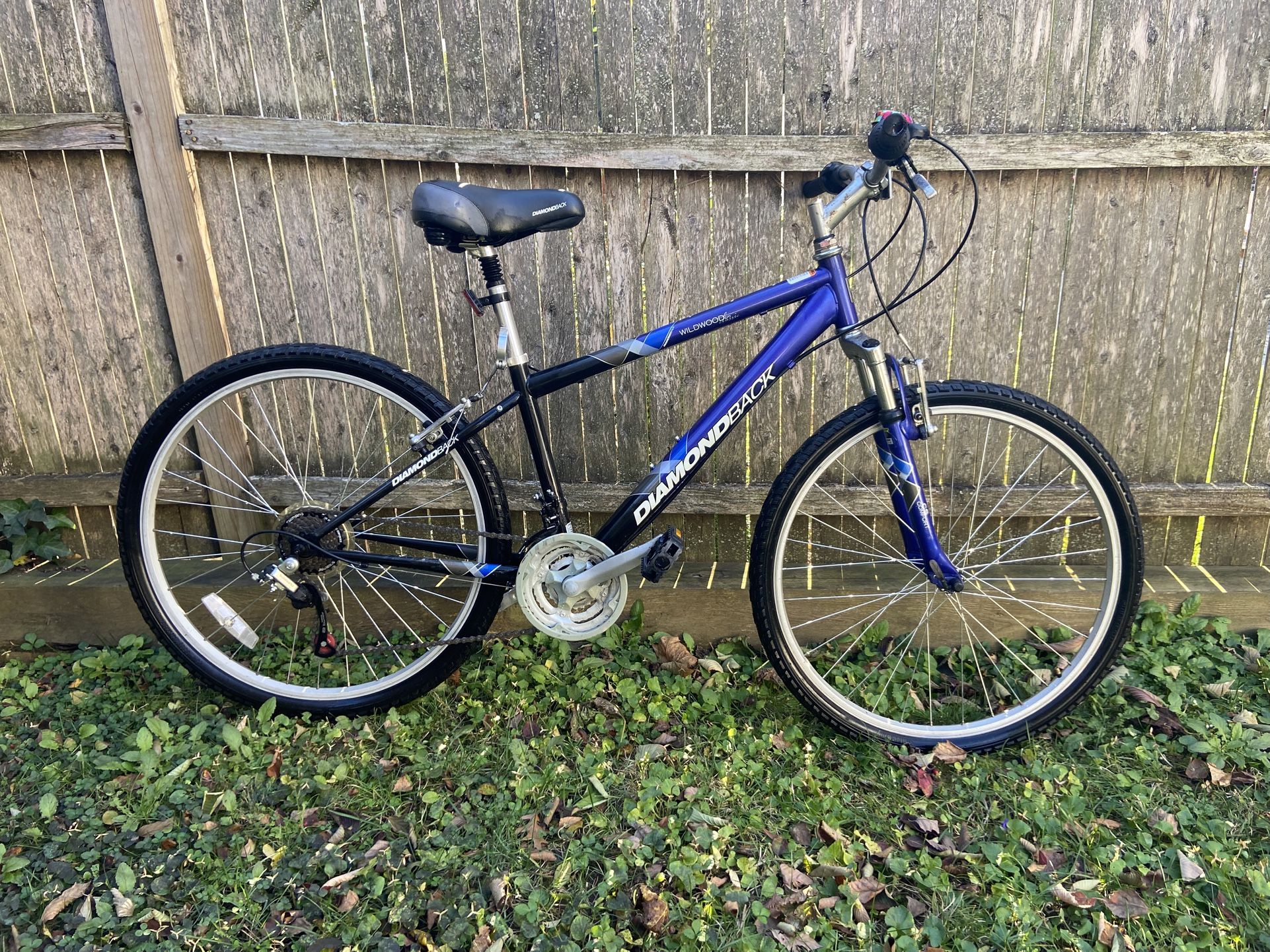 Like New Diamondack Wildwood Deluxe!