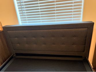 Néctar queen bed frame.