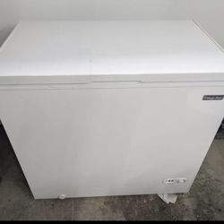 7.0 cu. ft. Chest Freezer In White