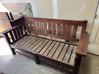 Arts And Crafts Couch