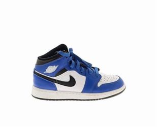 Nike size 4