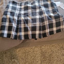 Forever 21 Black Plaid Pleat Mini Skirt 