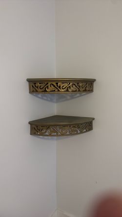 Corner Shelves x 2