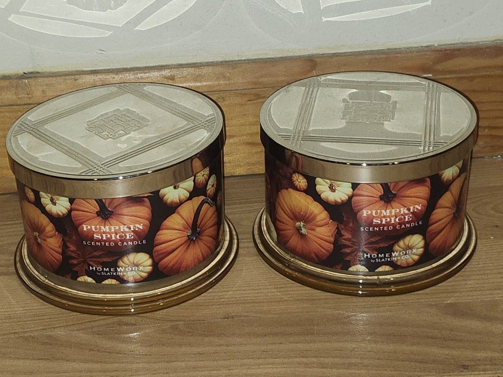 BRAND NEW HOMEWORX SLATKIN & CO PUMPKIN SPICE HARVEST 18 OZ CANDLE