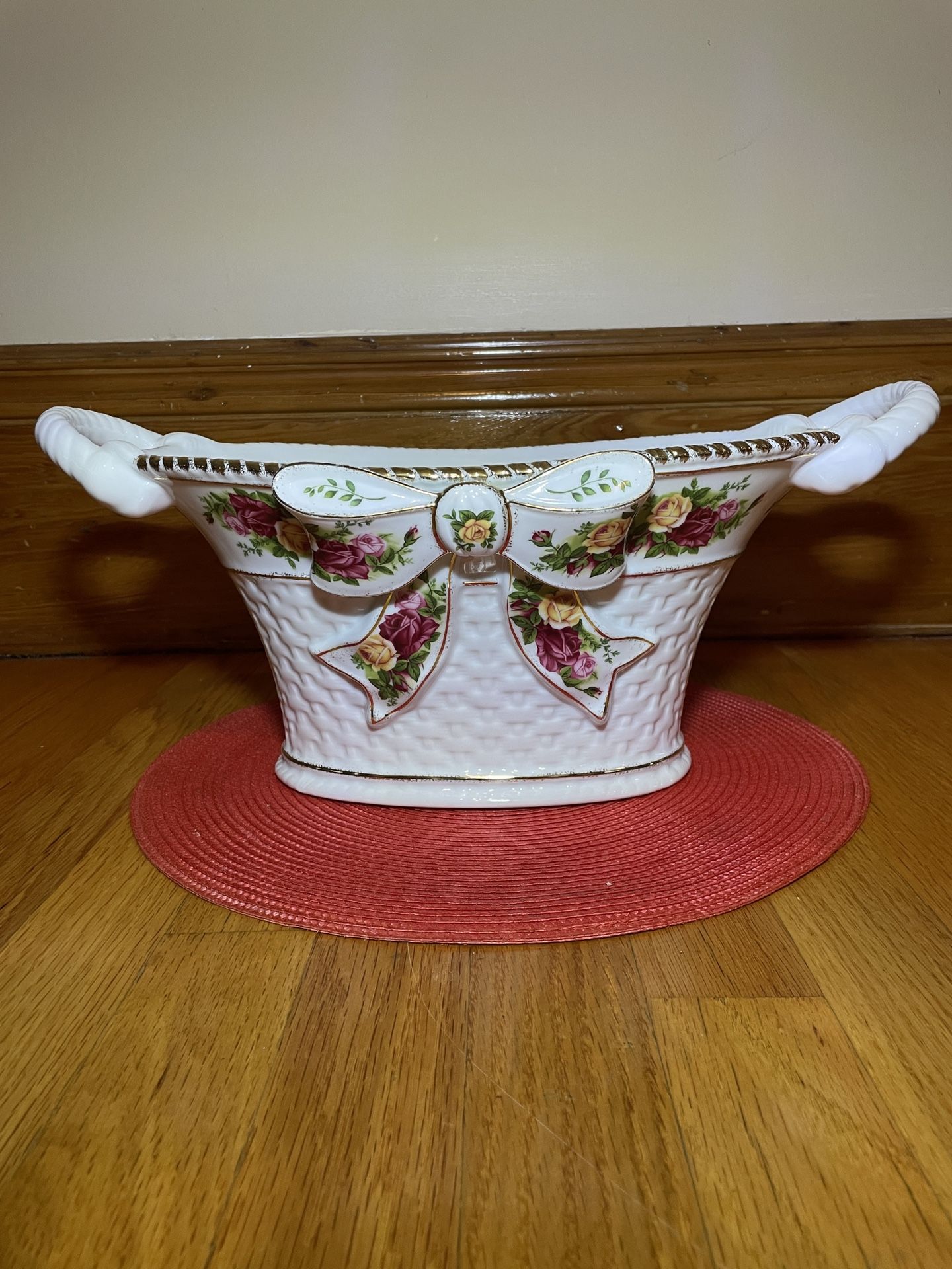 Vintage Royal Albert Old Country Rose 14" Basket Weave Bowl