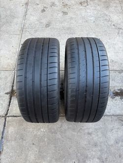 2 tires 235/40/19 Michelin