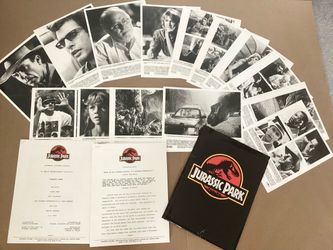 1993 Jurassic Park Press Kit Complete 14 Publicity Studio Photos Universal Pictures Steven Spielberg Blockbuster Movie