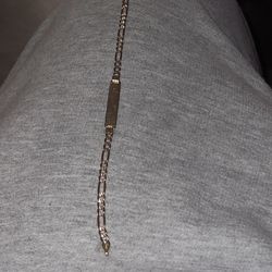 14k gold figaro bracelet