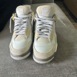 Jordan 4s 