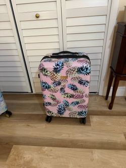 Suitcases for sale.  Like new.    40$ each