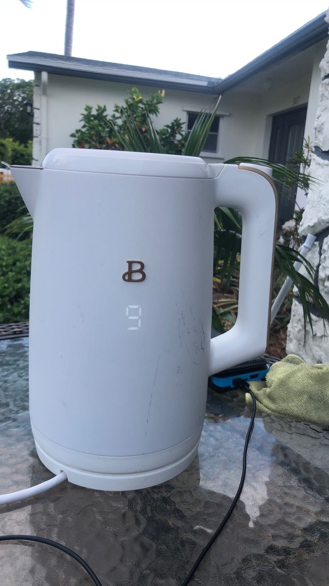 Electric kettle one touch activation
