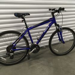 Fuji Adventure 2.0 Mountain Bike
