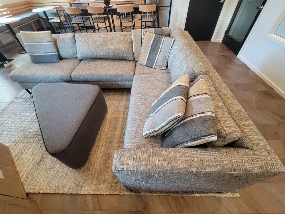 Sectional Grey