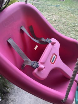 2 Columpios para bebé con sus cintas de seguridad, puedes colgarlo en un árbol o en tu patio es rosa claro y un rosa fuerte $los 2X$30 excelente condi