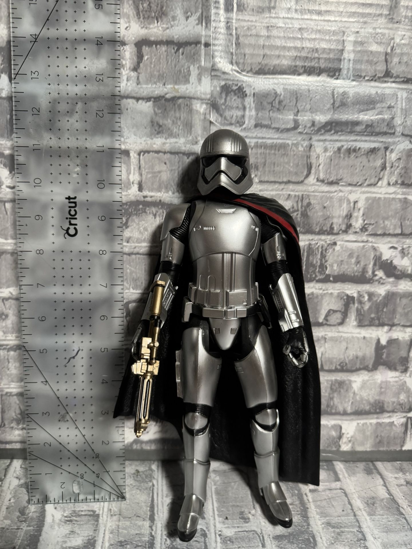Star Wars The Force Awakens Captain Phasma 6" Figure &Blaster Gun Weapon 2B
