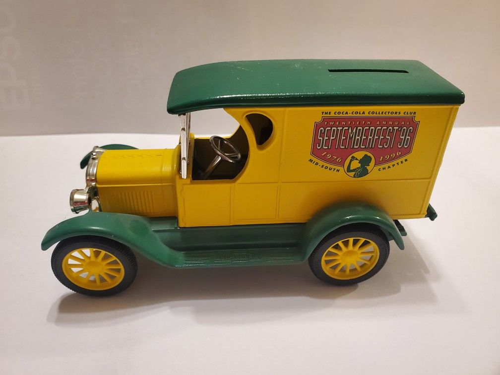 Coca Cola Truck coins bank (N21)