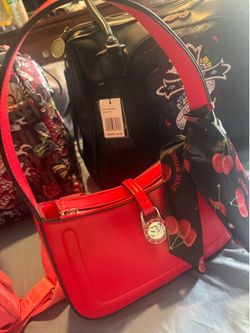 ✨ Steve Madden Red Shoulder Bag – Brand New, Never Used ✨