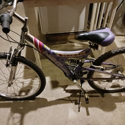Tiara Pro Bike