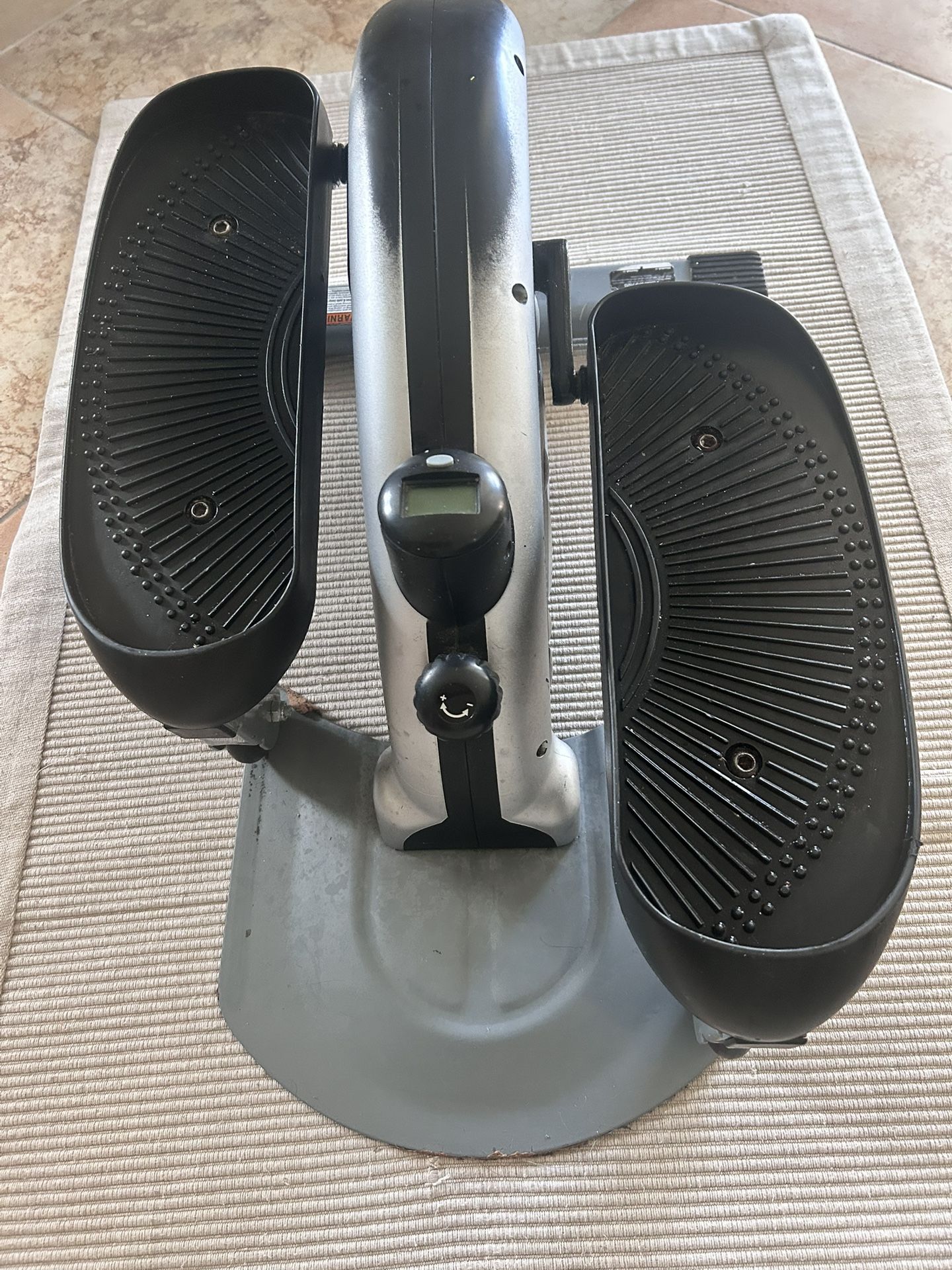 Compact Seated Elliptical