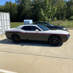2013 Dodge Challenger HEMI RT  58k Mileage 