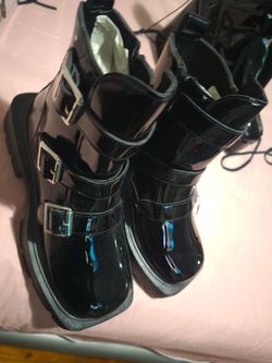Black Panthers leather short boot