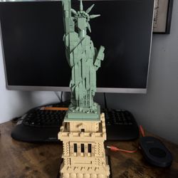 Lego’s Statue of Liberty
