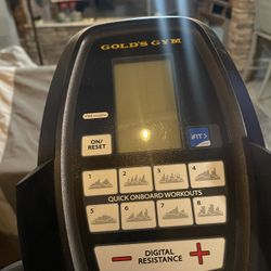 Elliptical machine, very good condition works real good