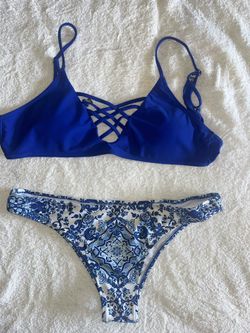 Girls Bikini Blue And White Size XL. Mint Condition. Like new