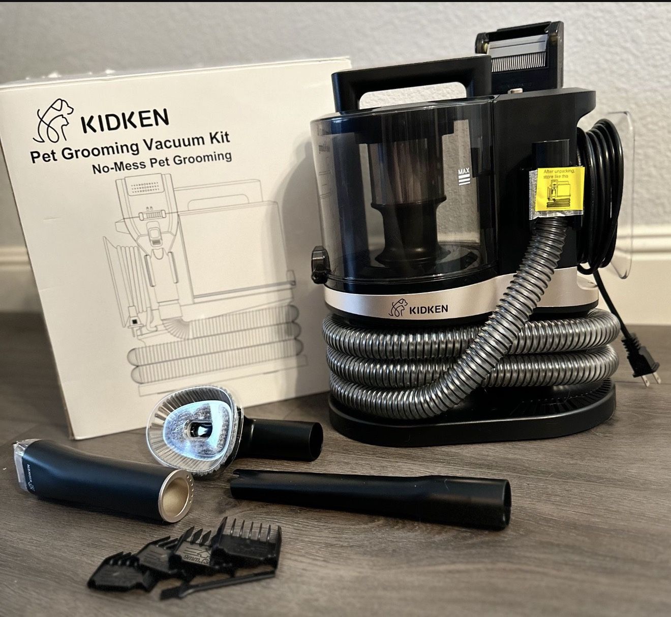 Dog Grooming Kit & Vacuum