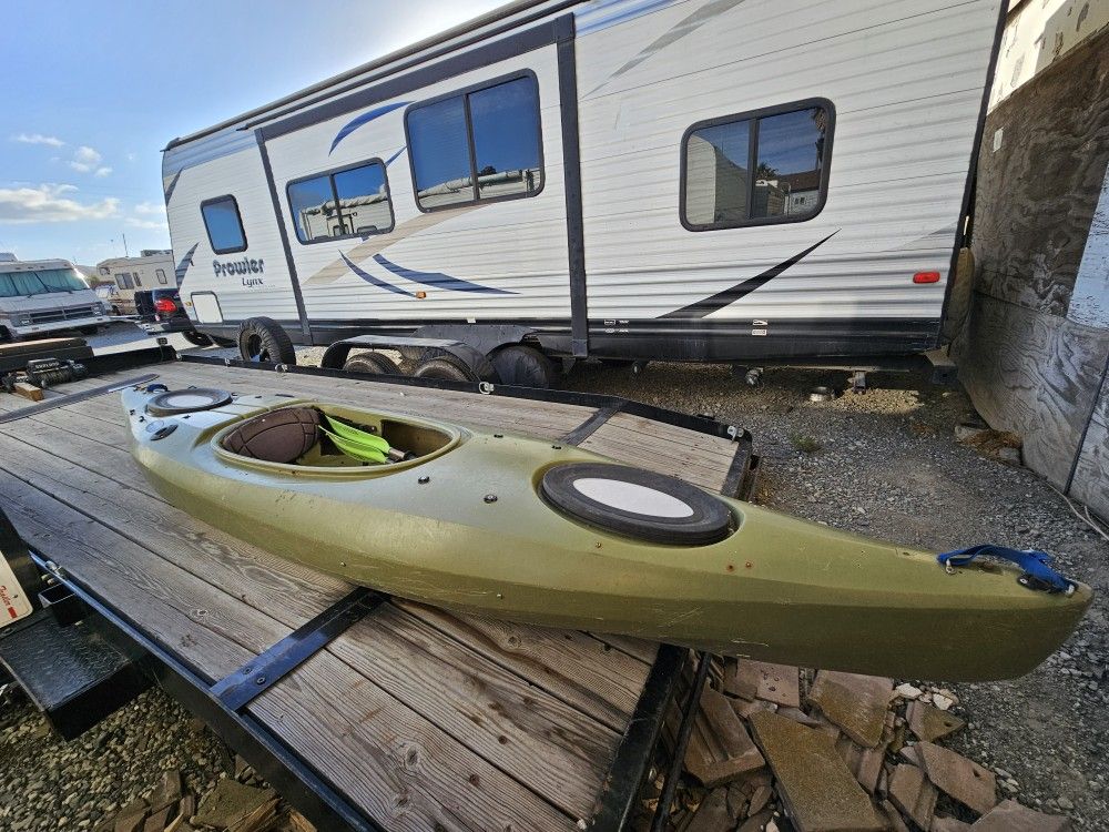 Future Beach Trophy 126 Angoer Kayak