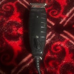 ANDIS PROFESSIONAL GTX T-OUTLINER 3-PRONG CORDED TRIMMER