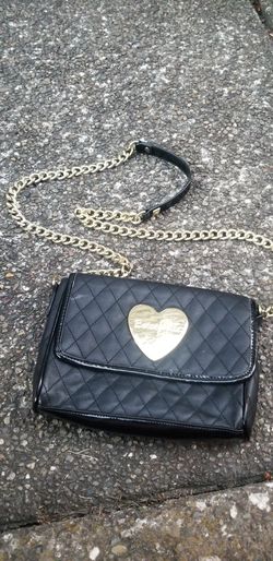 Betsey Johnson crossbody purse