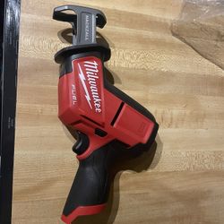 Milwaukee fuel 12v sawzall never used $100 tool only in n Lakeland 