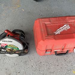 Skil Saw 5600 with Milwaukee storage case
