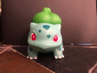 1999 Bulbasaur Figure