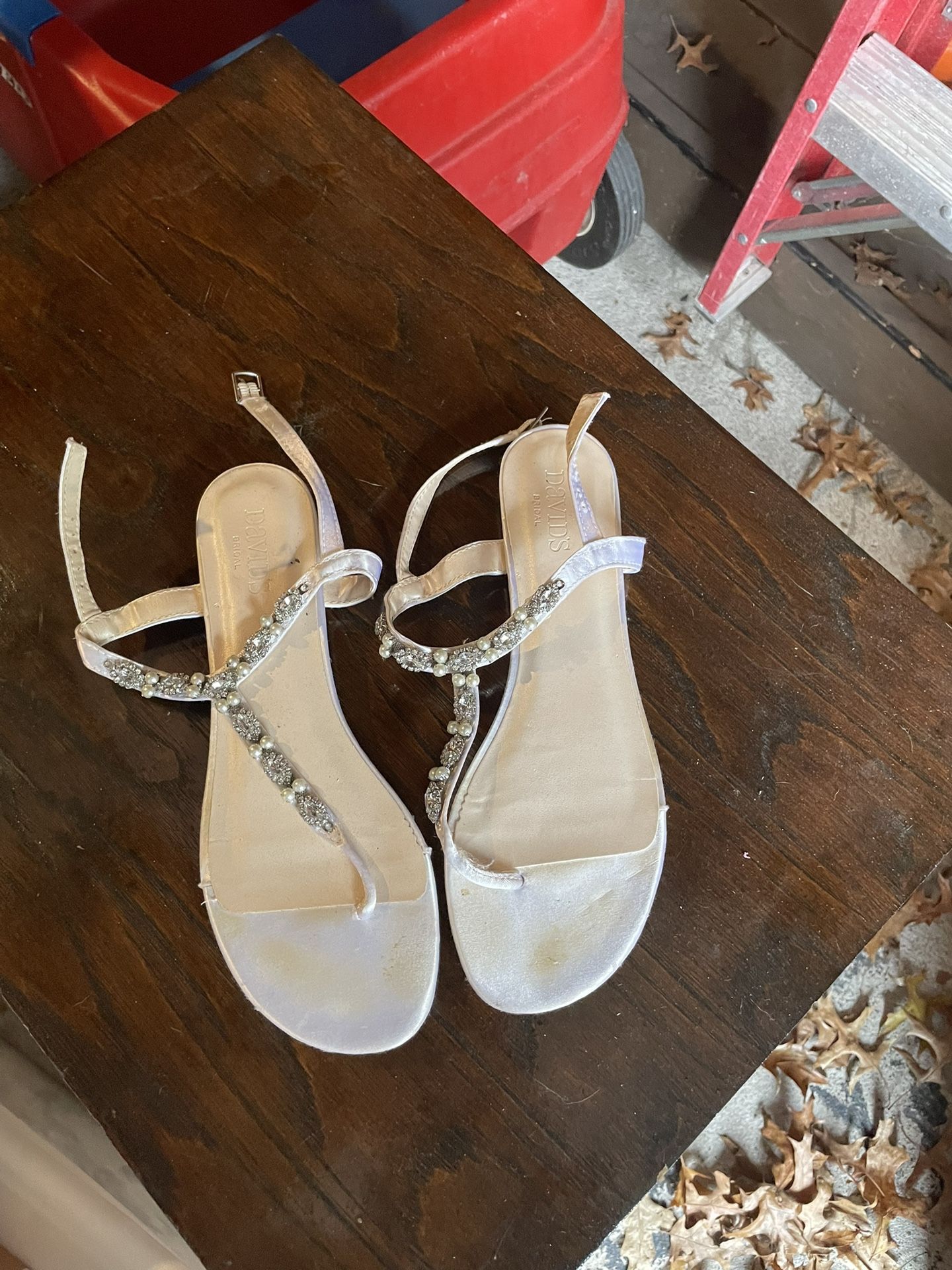 Women’s size 8 dress sandal