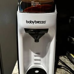 Baby Brezza Formula Dispenser