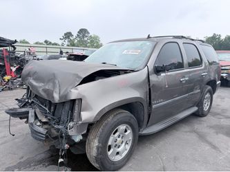 2013 CHEVY TAHOE IN FOR PARTS