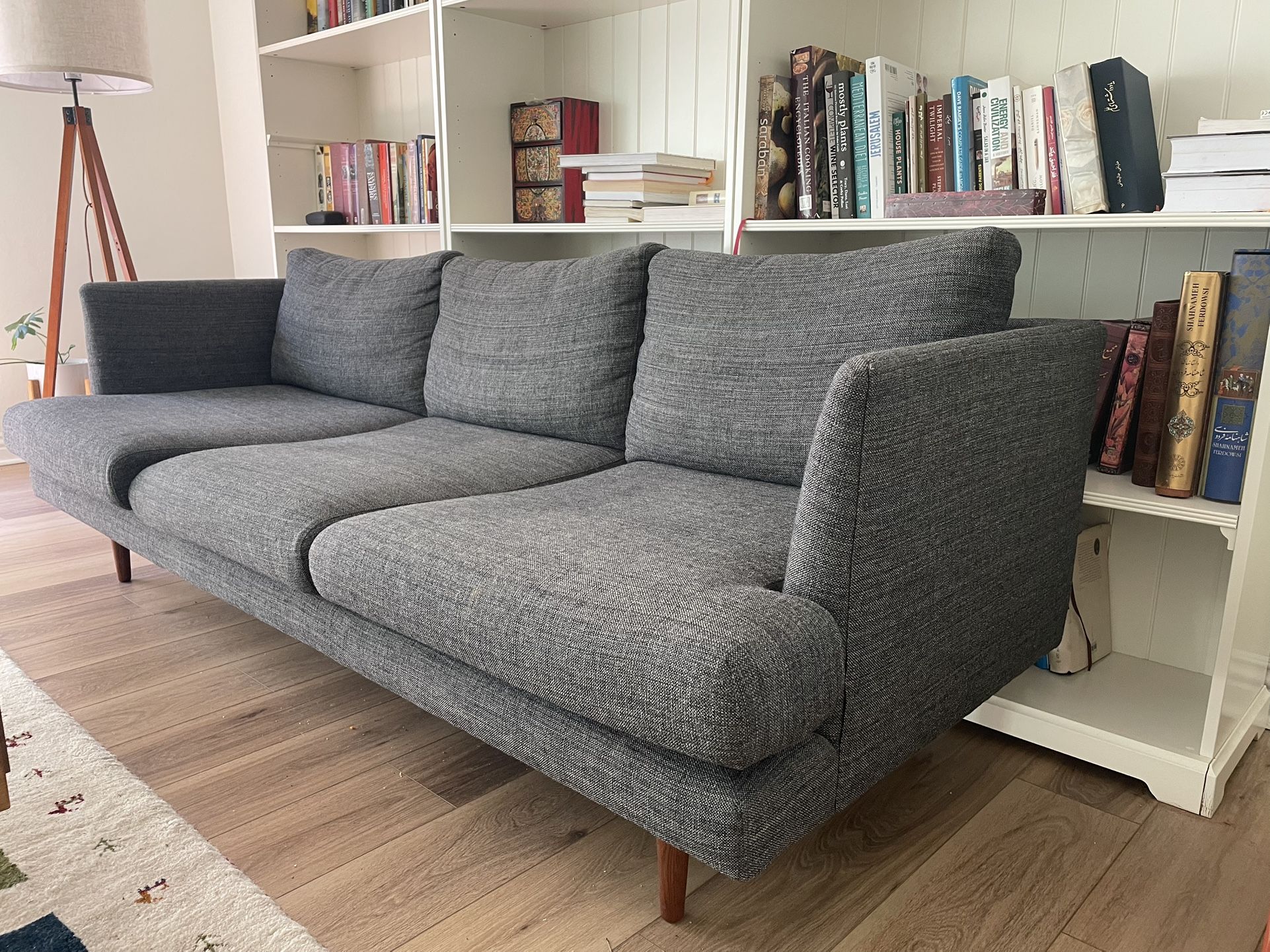 Excellent Couch In Great Condition